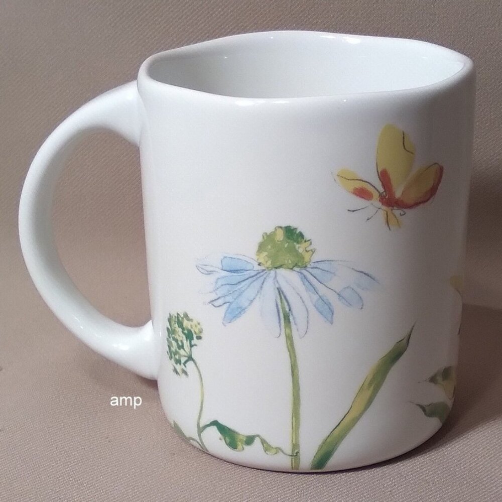 222 Fifth (PTS) Butterfly Flight Mug 3 3/4" EXCELLENT!